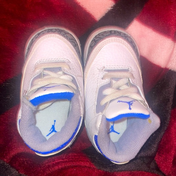 SIZE 4c / 9/10 condition/ no tears Jordan for toddler - Picture 2 of 5